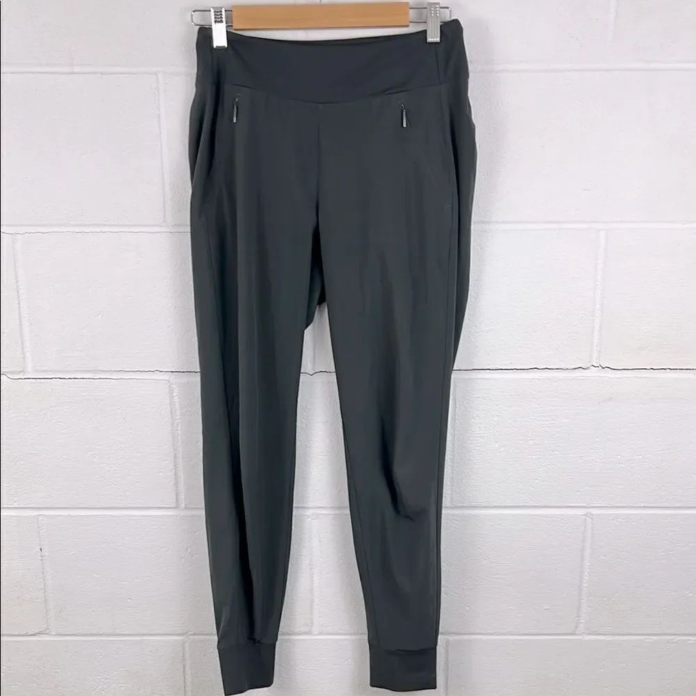 Athleta Women’s soho jogger in black olive